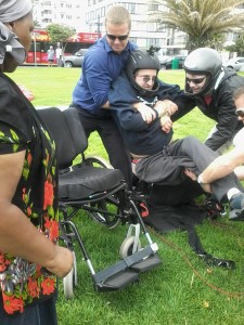 quadriplegic-paragliding-05